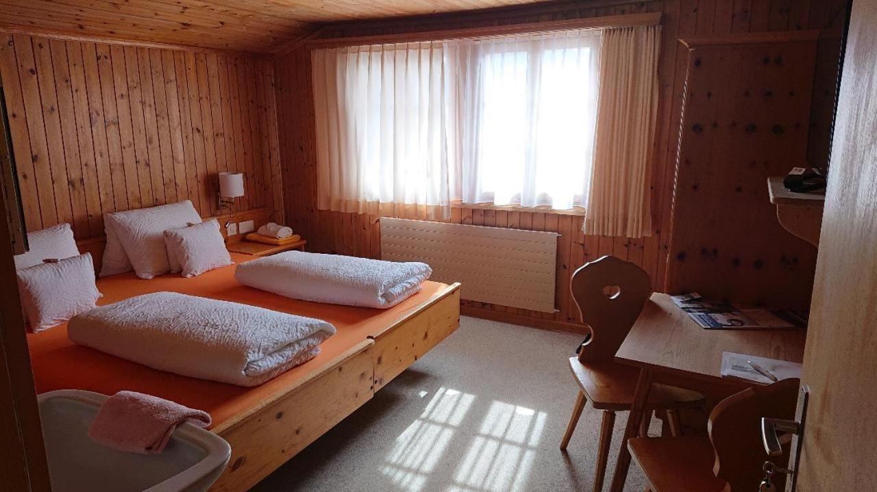 Gasthof Surselva Бріґельс Екстер'єр фото